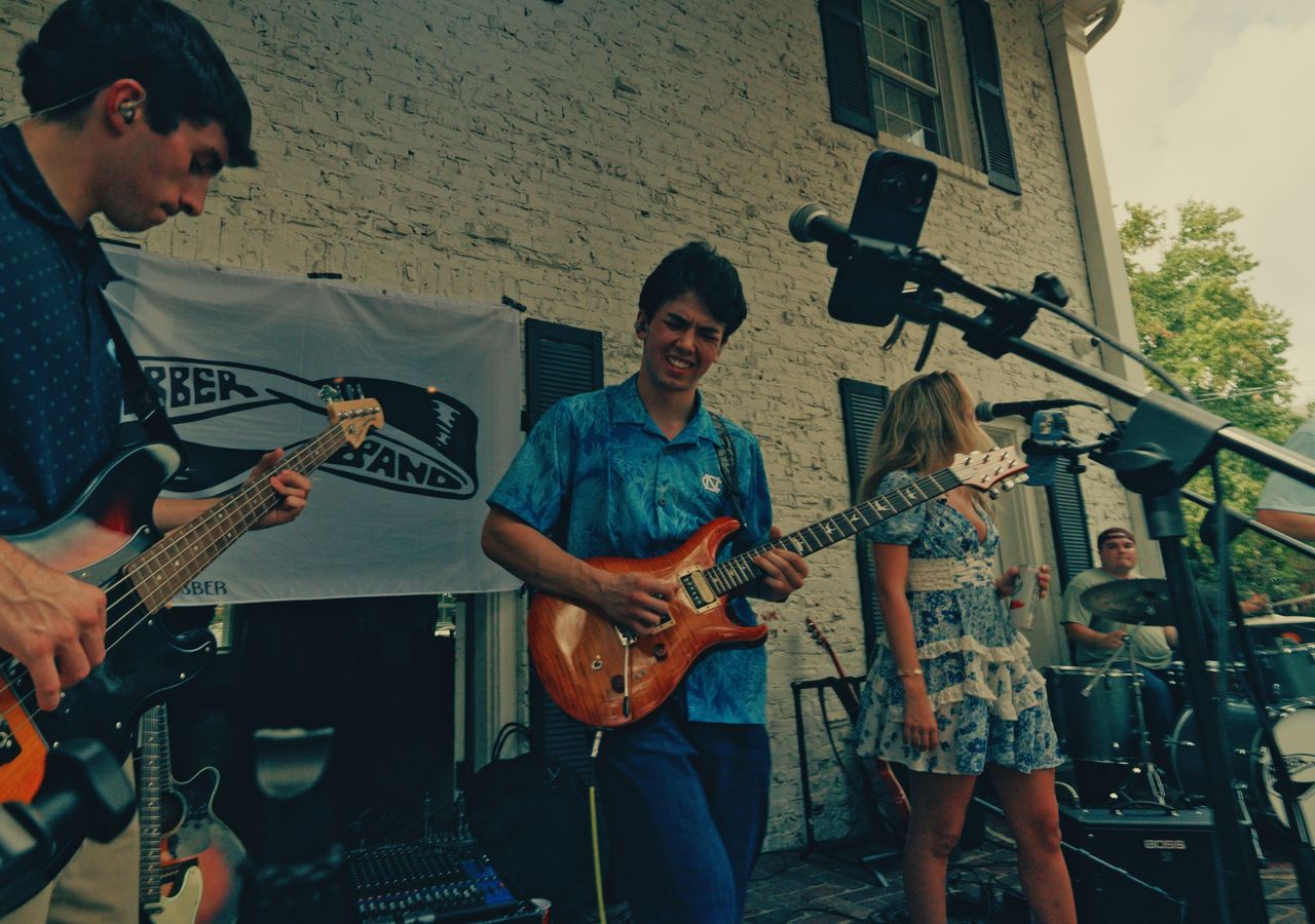 Porch show, Rubber Band